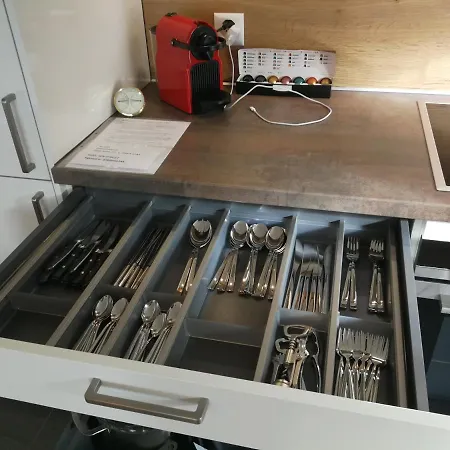 Haus Rhaetikon 1. Og, Links