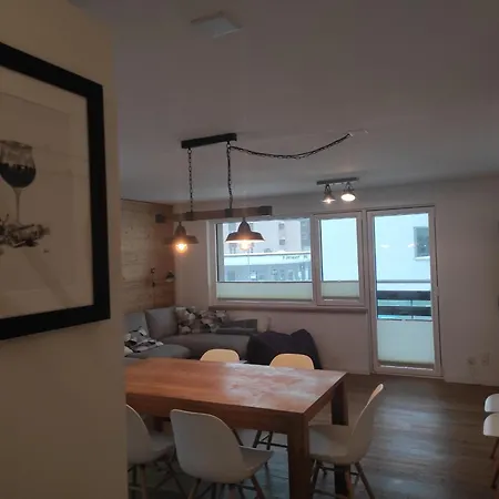 Haus Rhaetikon 1. Og, Links 아파트 *