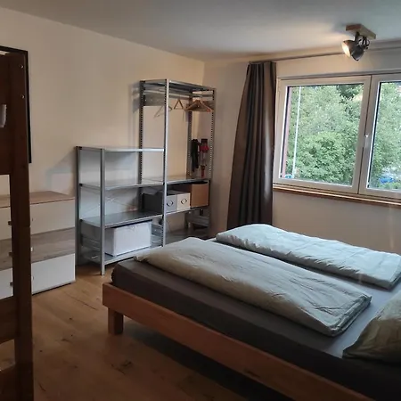 Haus Rhaetikon 1. Og, Links *