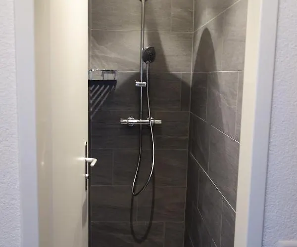 아파트 Haus Rhaetikon 1. Og, Links *