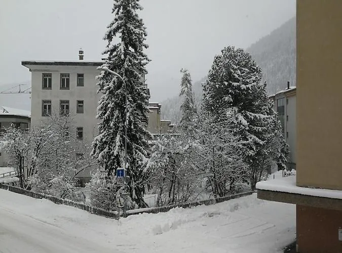 Haus Rhaetikon 1. Og, Links Lejlighed Davos